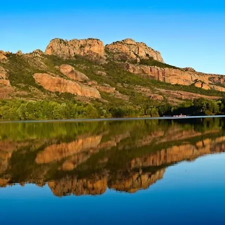 Avec Vue Panoramique * 罗克布伦河畔阿尔让